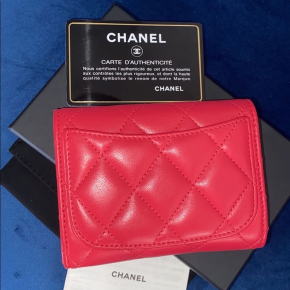 Chanel Classic Flap Card Holder - Picture 3 of 4